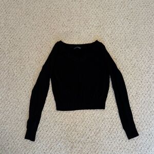 BRANDY MELVILLE BLACK SWEATER